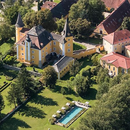 Schloss Muehldorf Feldkirchen an der Donau Luaran gambar